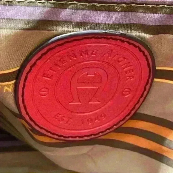 Etienne Aigner Red Genuine Leather Handbag Pockets Zip Around Boho Outdoor - Picture 7 of 12